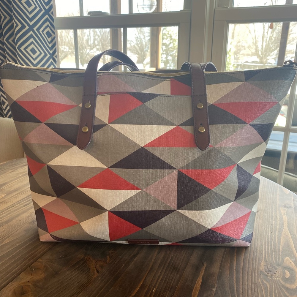 FOSSIL leather bag. Great print.